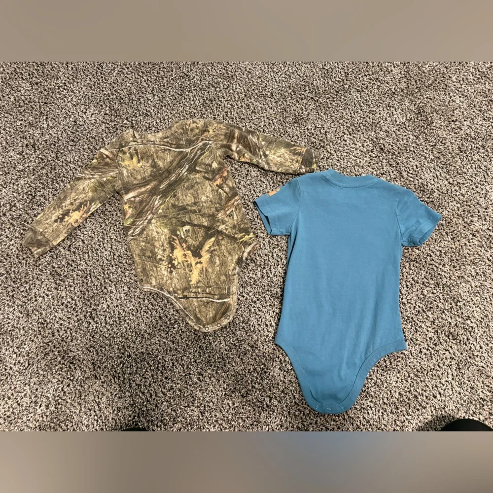 Baby Carhartt Camouflage and Blue Graphic Bodysuit Set - Picture 7 of 7